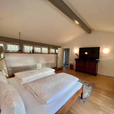 - Mit Garten Und Wintergarten Appartement