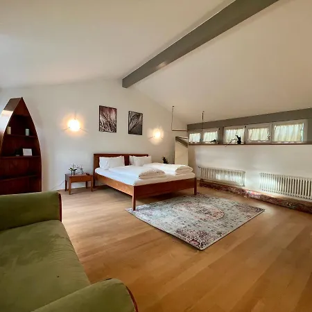 Appartement - Mit Garten Und Wintergarten